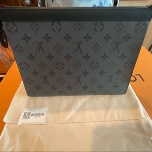 Louis Vuitton Pochette Voyage Reverse Monogram Eclipse Canvas MM